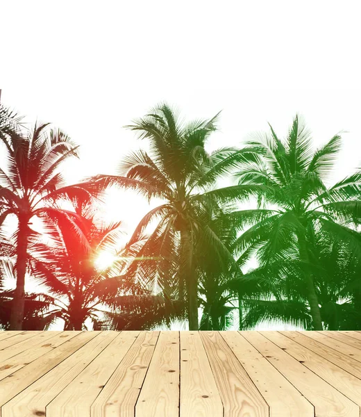 Silhouet palmboom met zon licht met houten vloer - vintage fi — Stockfoto