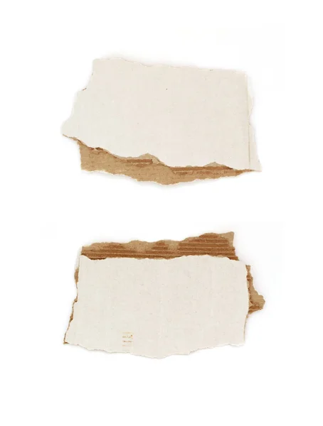 Pedaço de papelão rasgado — Fotografia de Stock