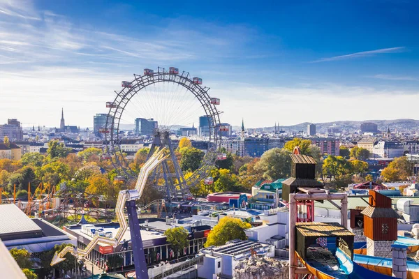 A bécsi Prater és Skyline kilátása, Ausztria — Stock Fotó