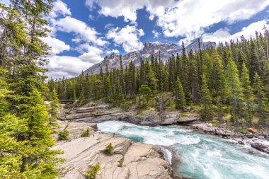 Wild lake at Mistaya Canyon at Icefields Parkway, Alberta, Canada 
