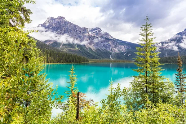 Widok Jezioro Emerald Lake Kolumbia Brytyjska Kanada — Zdjęcie stockowe