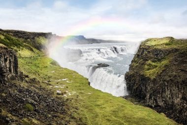 İzlanda 'da Gullfoss şelalesi