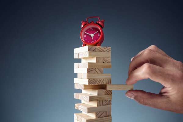 срок в будильнике
