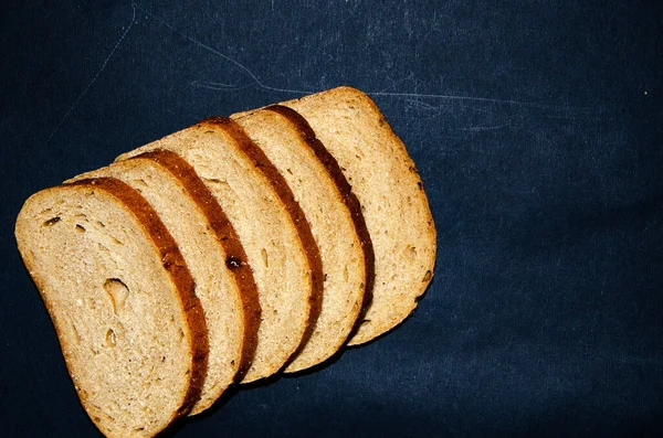 Yaban Domuzu Ekmek Siyah Gri Hardal Dilimlenmiş Dilimlenmiş Dilimlenmiş Dalgalı — Stok fotoğraf