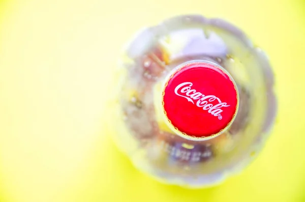Maret 2020 Kramatorsk Ukraina Liter Coca Cola Botol Plastik Kosong — Stok Foto