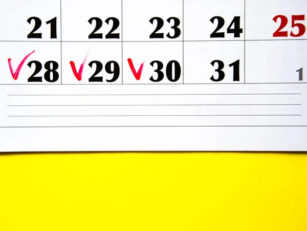Marca Verificación Números Calendario Sobre Fondo Amarillo Marque Calendario Con — Foto de Stock