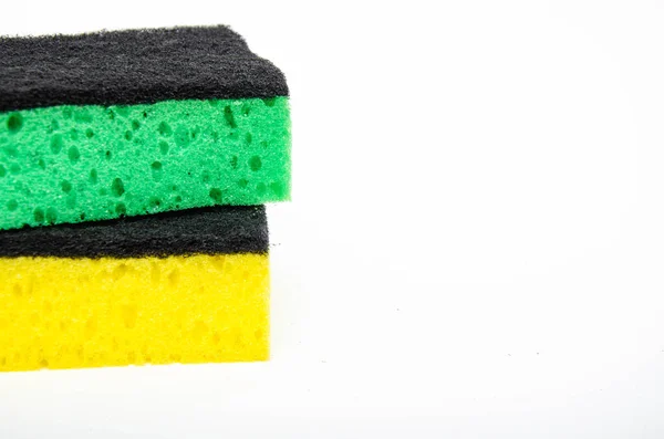 Svamp För Disk Vit Bakgrund Tvättlapp Grön Och Gul Färg — Stockfoto