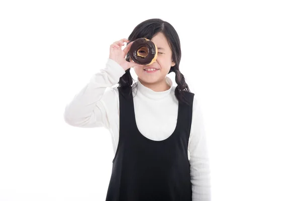 Asiática chica comer chocolate donut —  Fotos de Stock