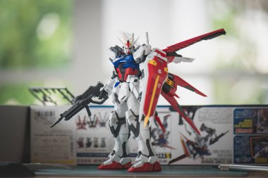 Bangkok, Tayland - 27 Temmuz 2016: Plastik model Gat-X105 Aile Strike Gundam Ver.Rm Master dereceli ölçek 1: 100