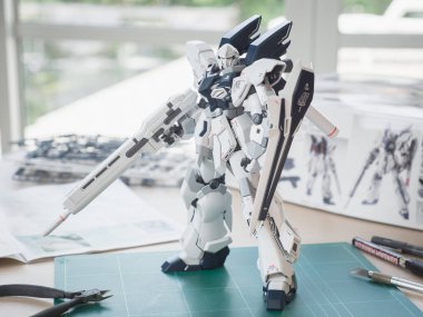 Bangkok, Tayland - 8 Mart 2018: Plastik model Msn-06s Sinanju Stein Ver.Ka (Mg) ölçek 1: 100