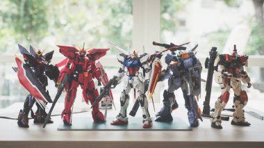 Bangkok, Tayland - Şubat 22, 2018: Plastik koleksiyonu modelleri dereceli ölçek 1: 100 den Gundam tohum animasyon ustası.