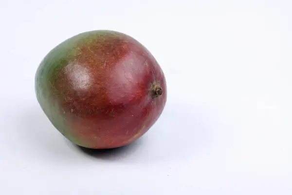 Mango aislado sobre fondo blanco. Imagen horizontal — Foto de Stock