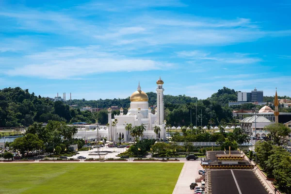 Tekintettel a Sultan Omar Ali Saifuddin mecset, Brunei Szultánság — Stock Fotó