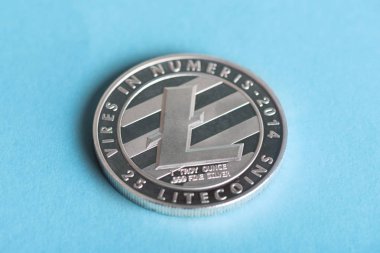 Gümüş litcoin sikke yakın çekim