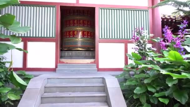 Large Buddhist Wheels Temple Singapore — Stock Video