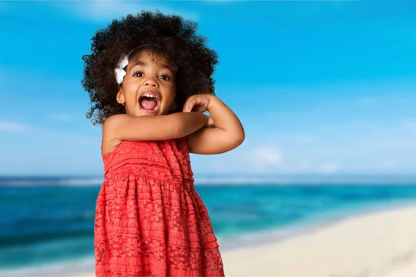 Детство Люди Концептуально Веселые Счастливые Африканские Американская Маленькая Девочка Размытом — стоковое фото