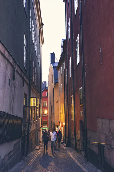 Stockholm Sweden Lipiec 2019 Tradycyjna Szwedzka Architektura Centrum Sztokholmu Nocą — Zdjęcie stockowe