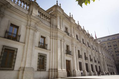 Santiago, Şili - Aralık 2018: Kültür Merkezi La Moneda en Santiago, Şili