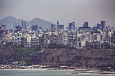 Lima silueti, Lima şehrinin havadan görünüşü, Pasifik Okyanusu kıyısı, Lima Sahili, Peru