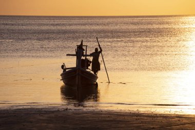 Sairee sahilinde muhteşem bir gün batımı, Koh Tao, Tayland