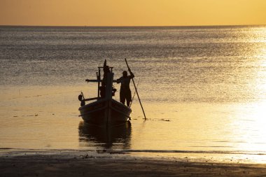 Sairee sahilinde muhteşem bir gün batımı, Koh Tao, Tayland