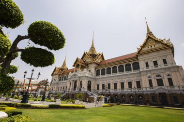 BANGKOK, THAILAND - Mart 2019: Chakri Maha Prasat Taht Salonu Büyük Saray, Bangkok, Tayland