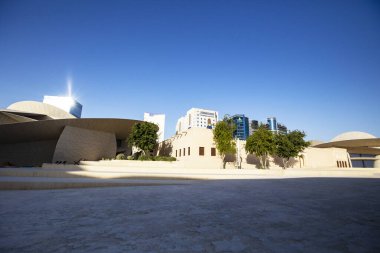 DOHA, Katar - Şubat 2020: Ulusal MÜSEUM Katar 'ın modern binası, Doha, Katar