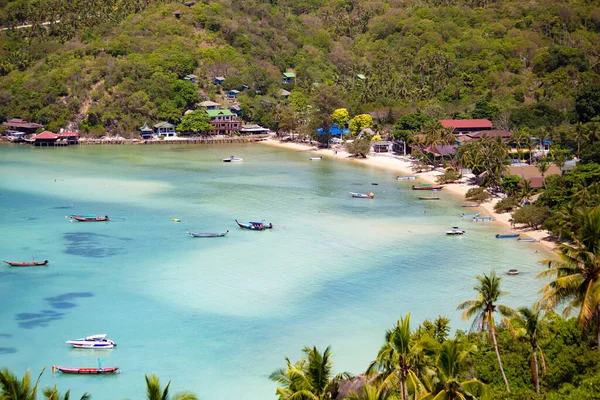 Koh Tao, Samui, Tayland 'daki 360 John-Suwan Bakış Alanı' ndan muhteşem bir manzara.
