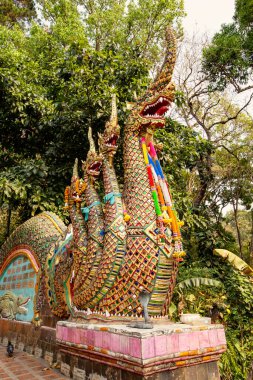 Asya bahçesinde dekoratif heykel, yakın çekim manzarası
