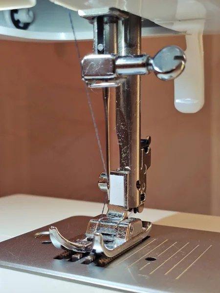 Modern Sewing Machine Close Shot Needle Thread Modern Sewing Machine — Stock Photo, Image