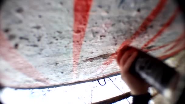 Artista Está Desenhando Graffiti Parede — Vídeo de Stock