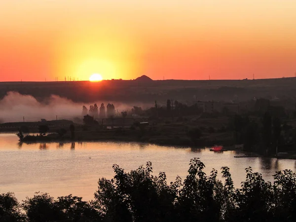 Lugansk Bölgesi Ukrayna Daki Yığınların Arka Planında Gün Batımı — Stok fotoğraf