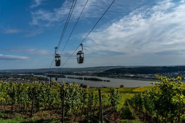 Niederwald Monumentand 'a telgraflı araç, orta ren. 
