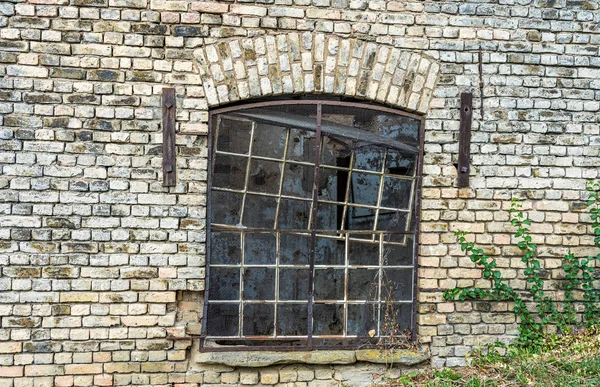 Viejo edificio ventanas en kaub en el valle del rin medio, alemania — Foto de Stock