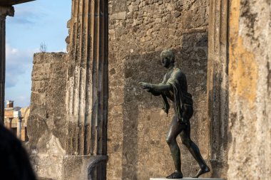 Napel, İtalya yakınlarındaki Pompeji şehrinin kalıntıları.