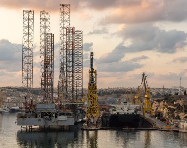 Malta Adası 'ndaki Valetta' nın eski şehir merkezi manzarası