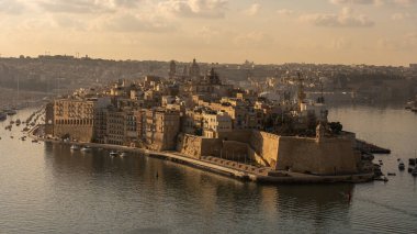 Malta Adası 'ndaki Valetta' nın eski şehir merkezi manzarası