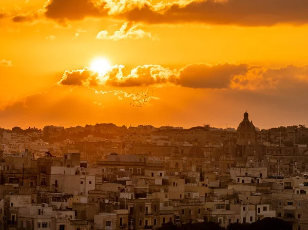 マルタ島の旧市街中心部からの眺め — ストック写真