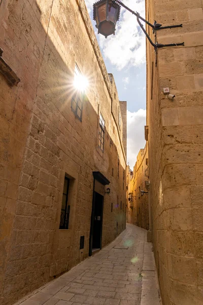 Utsikt över gatorna i den antika staden Mdina, Malta ön — Stockfoto