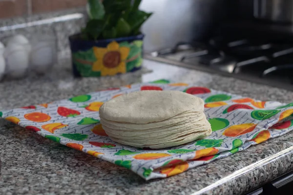 Fresh corn tortilla — Stock Photo, Image