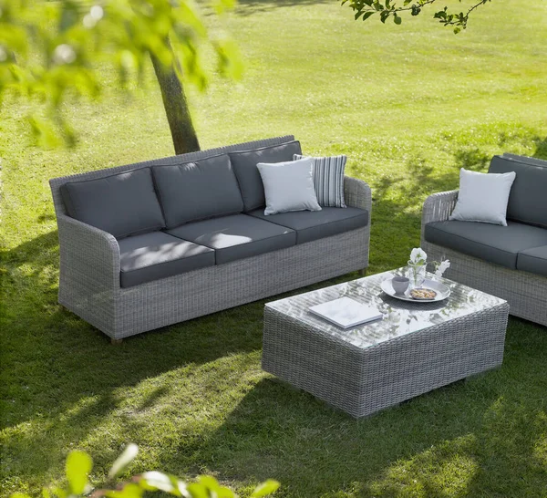 Künstlerische Ethnisch Edel Modern Elegant Luxus Innenräume Und Garten Park lizenzfreie Stockbilder