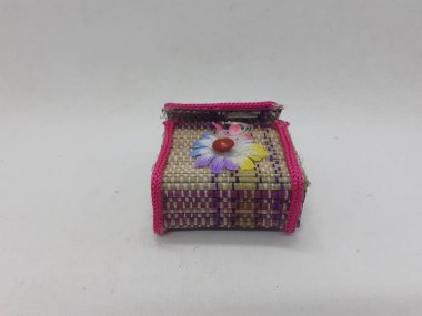 Güzel Modern Renkli Kadın Cüzdanı Beyaz İzole Arkaplanda