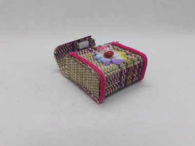 Güzel Modern Renkli Kadın Cüzdanı Beyaz İzole Arkaplanda