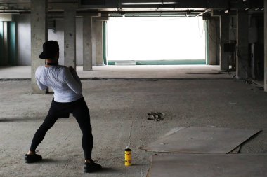 Adam jimnastik salonu