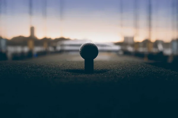 都市の背景を打つため設定ゴルフ ボール — ストック写真