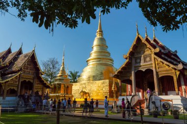 Wat Phra Singh Tapınağı Chiang Mai Tayland 11 Ocak 2020 Wat Phra Singh, B.E. 1345 yılında, Mangrai Hanedanlığı 'nın beşinci kralı Kral Payu, Peder Kham Khu Foo için inşa edilmişti..