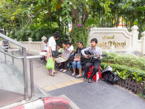 Silom Bangkok Thailand August 2018 Ochtend Mensen Lopen Naar Het — Stockfoto