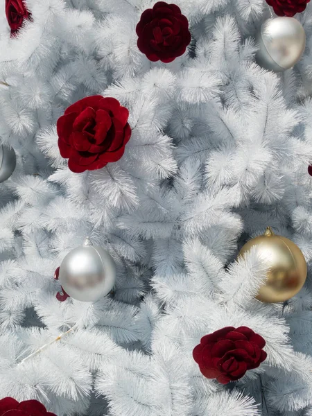 Árvore Natal Cor Branca Vermelha — Fotografia de Stock