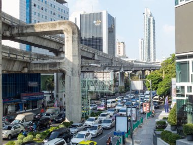 Pathumwan kavşağı Bangkok-23 Kasım 2018 Wangmai ve Pathumwan 'da bir kavşaktır. Rama 1 Yolu ve Phayathai Yolu kavşağı. Bangkok Tayland 23 Kasım 2018.
