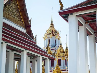 Bangkok Tayland 'daki Loha Prasat Wat Ratchanatda Tapınağı.
